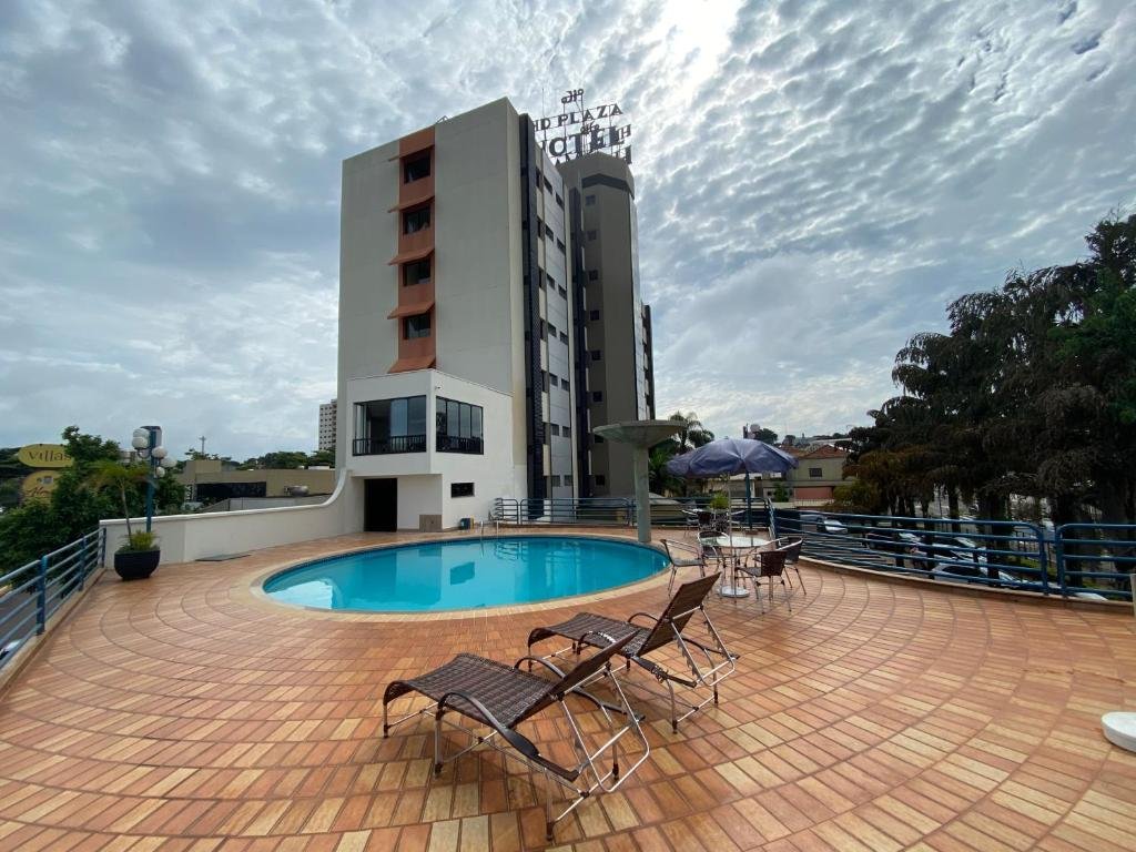 Hoteis em Paraguaçu Pta - HD Plaza Hotel