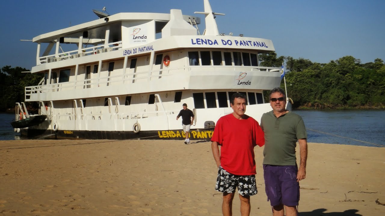 Hotel barco lenda do Pantanal