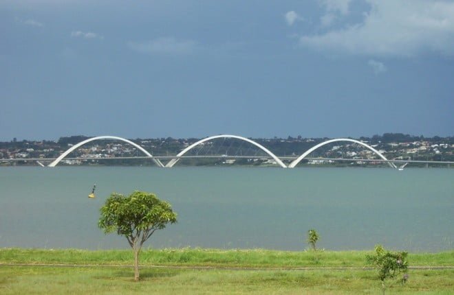 ponte-jk-brasilia4-vista-longe